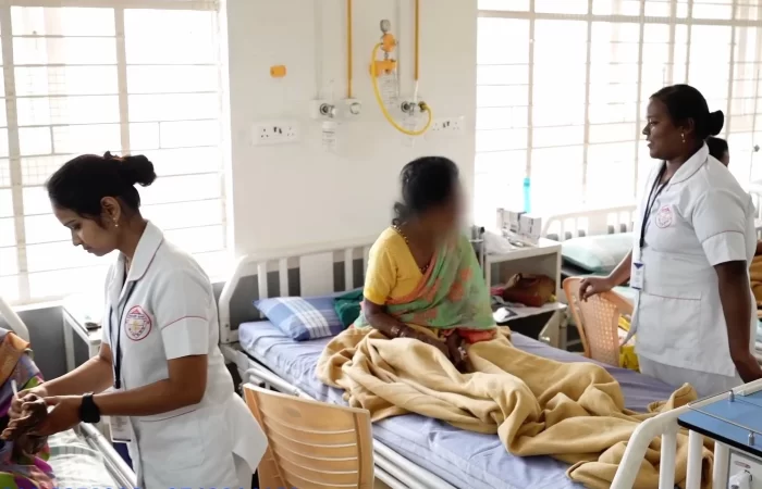 hosp-treat-patients-1